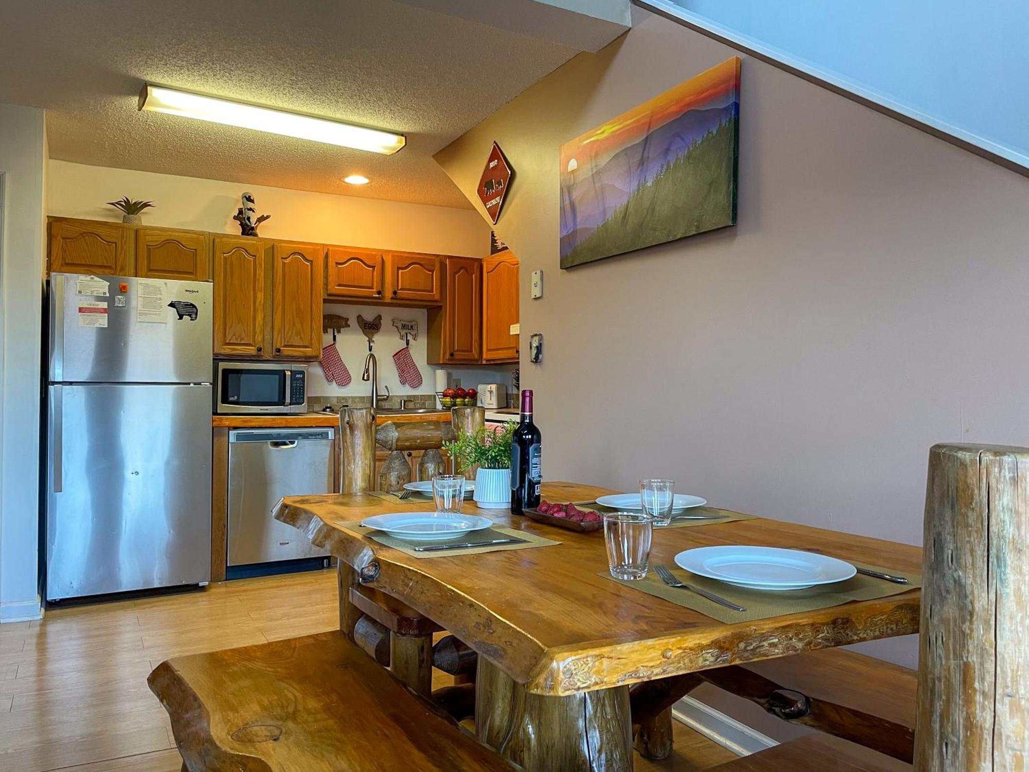 Heavenly View - Bear Themed Cabin, Hottub, Dog-Friendly, Near Гатлинбург Экстерьер фото